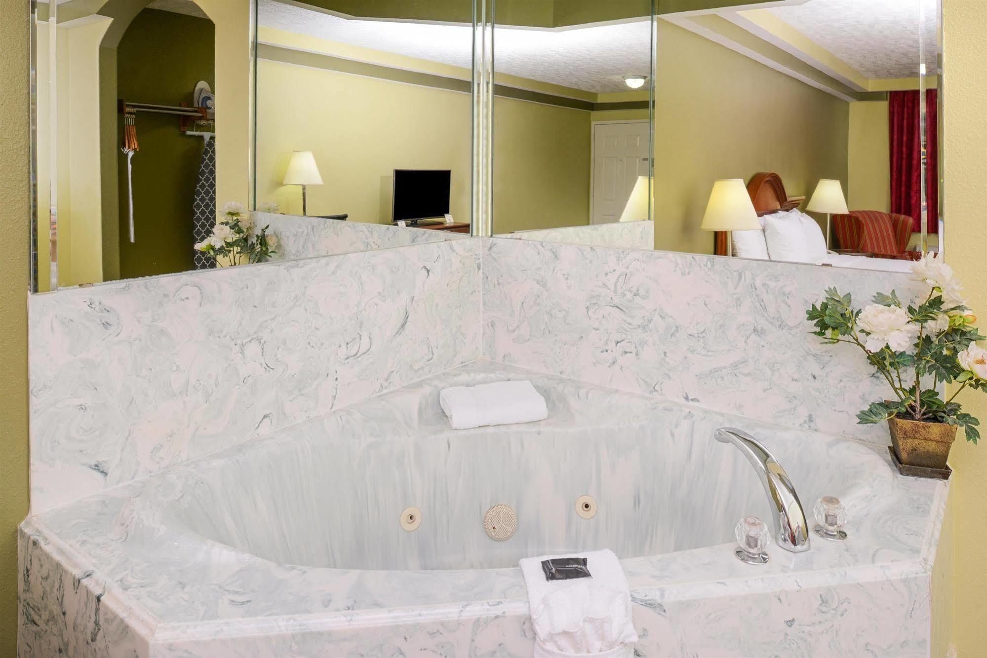 Americas Best Value Inn & Suites Waller/Prairie View Eksteriør bilde