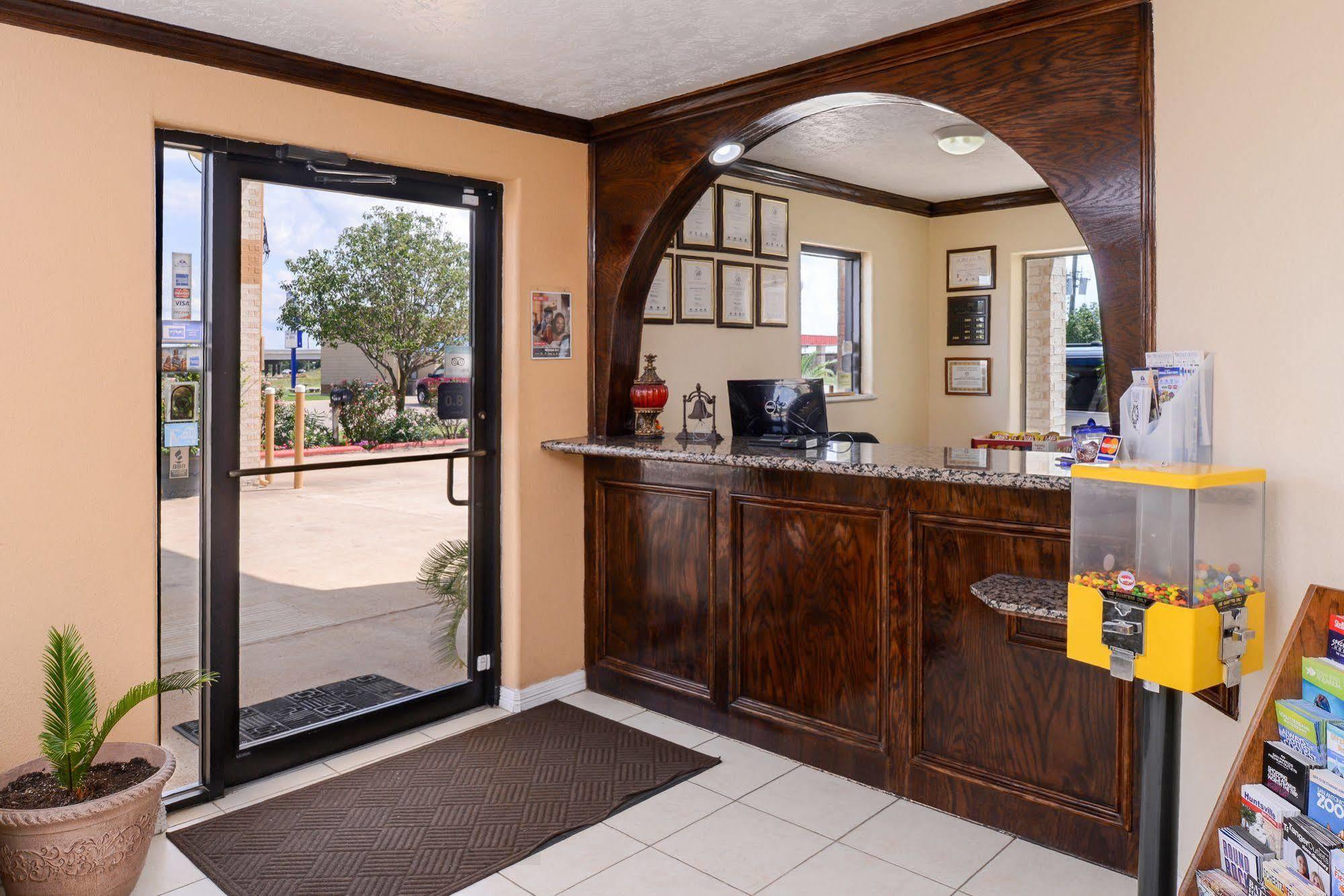 Americas Best Value Inn & Suites Waller/Prairie View Eksteriør bilde